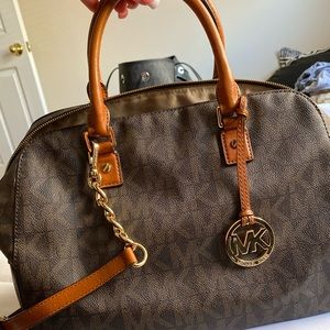 Like New Michael Kors handbag